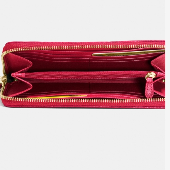 Coach Accordion Zip Wallet - Picture 6 of 6